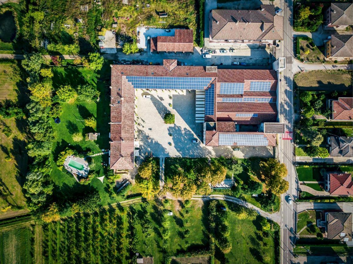 Agriturismo Corte Carezzabella San Martino di Venezze エクステリア 写真