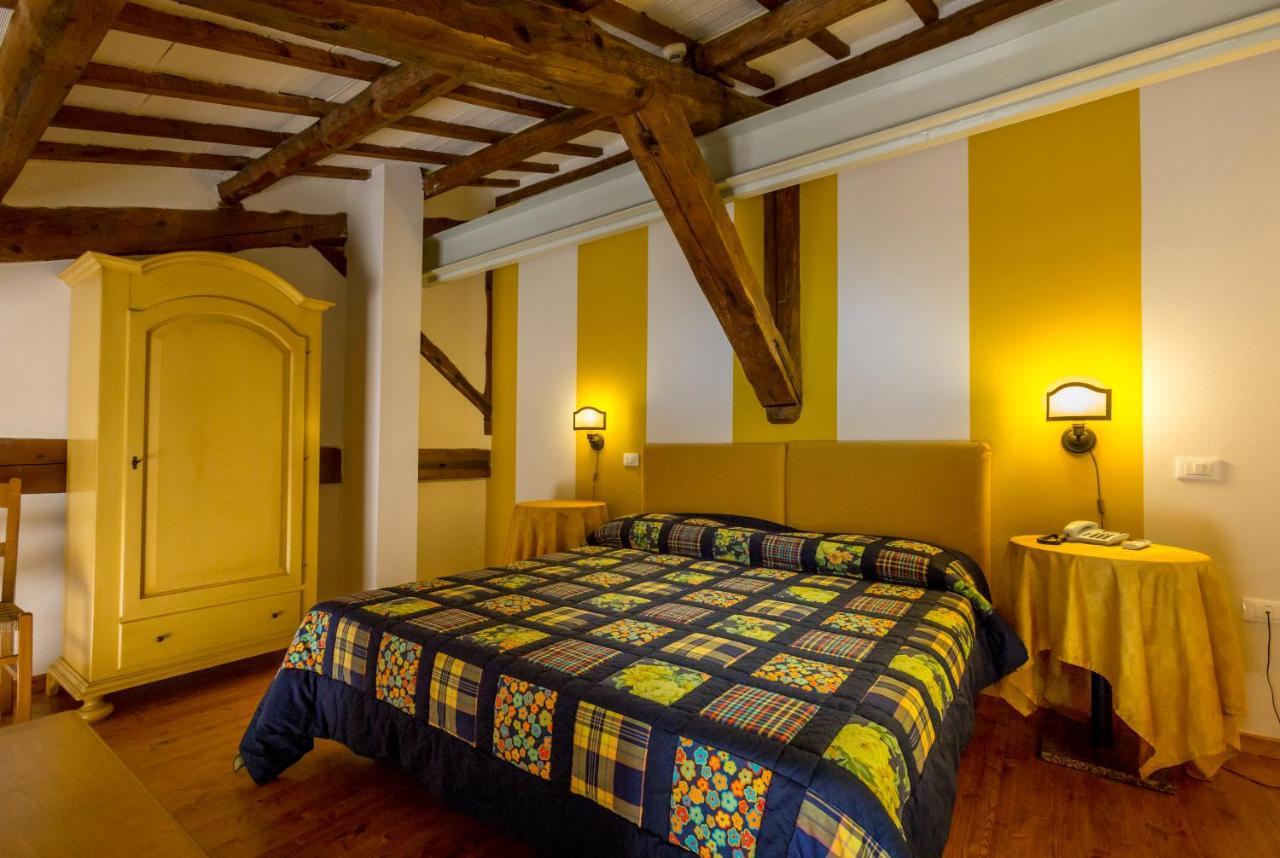 Agriturismo Corte Carezzabella San Martino di Venezze エクステリア 写真